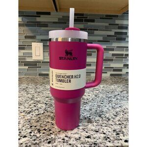 Stanley Fuchsia Pink 2.0 Quencher 40 Oz Tumbler NEW